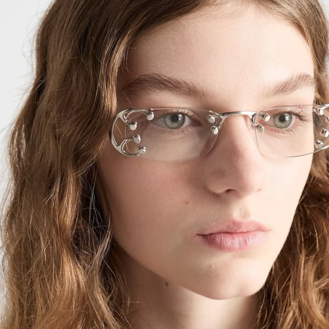 Studded Rimless Metal Frame Su - огляд і ціна Metal Photo Panel